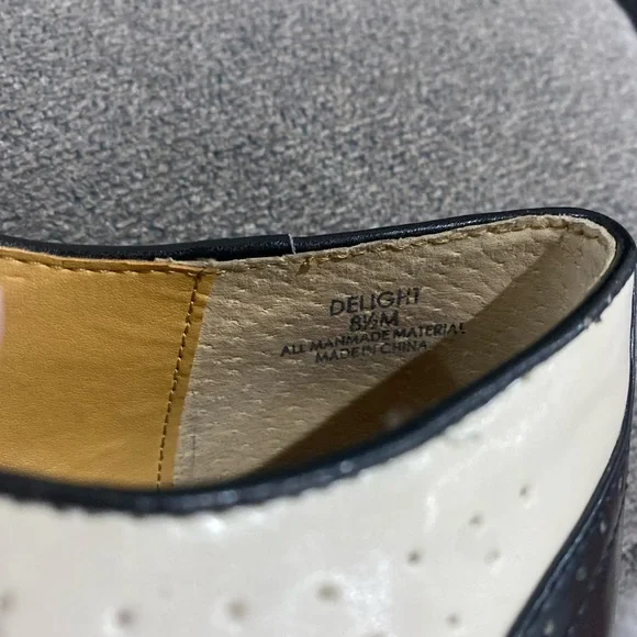 Crown Vintage Delight Two-Tone Wedge Heels - Picture 6 of 8